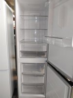 Hanseatic Kühl/Gefrierkombination HKGK18560CNFDI, EEK: C, 323 Liter, LED-Innenbeleuchtung