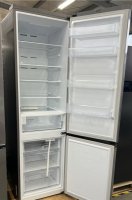 Samsung Kühl/Gefrierkombination RL38C600CSA, No Frost, Frischeschublade, AI Energy Mode, EEK: C