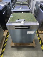 Bosch Unterbaugeschirrspüler Serie 4 SMU4EVS09E, Automatische Türöffnung für Effizienz, flexible Körbe & Schubladen, EEK: B