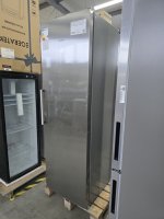Siemens GS36NVIEP Freistehender Gefrierschrank, 242 Liter Volumen, EEK: E, Nutzinhalt: 242 Liter, No Frost – nie wieder abtauen!, Silberfarben