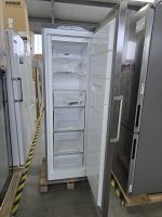 Siemens GS36NVIEP Freistehender Gefrierschrank, 242 Liter Volumen, EEK: E, Nutzinhalt: 242 Liter, No Frost – nie wieder abtauen!, Silberfarben