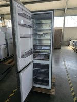 LG GBBS726AMB Kühl-/Gefrierkombination, Freistehend 375 l Silber