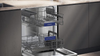 SIEMENS teilintegrierbarer Geschirrspüler iQ300 SN53ES04TE, 13 Maßgedecke, Automatische Türöffnung für Effizienz, flexible Körbe