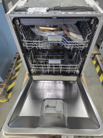 Beko vollintegrierbarer Geschirrspüler BDIN36561P, 8,9 l, 15 Maßgedecke, Doppelt gut organisiert – inklusive Besteckschublade und Besteckkorb