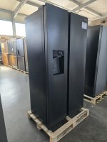 Hisense Side-by-Side MS91528FC, mit Wasser-/Eisspender, kein Festwasseranschluss dank Tank, EEK: C = 199 kWh/Jahr