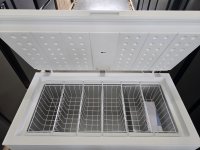 Hanseatic Gefriertruhe HGT128A, 128,5 cm breit, 300 l, EEK: A = 95 kWh/Jahr, 6 Gefrierkörbe, 4-Sterne-Gefrierfach