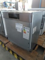 AEG Favorit FEE63800PM Integrierbarer 60 cm Geschirrspüler edelstahl/cleansteel / D = 0,84 kWh, 44 dB